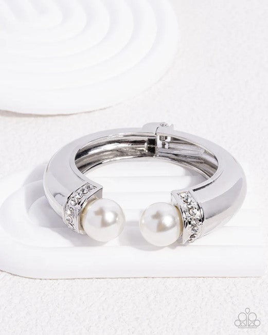 Paparazzi Jewelry Breathtaking Balance - White Bracelet - Pure Elegance by Kym