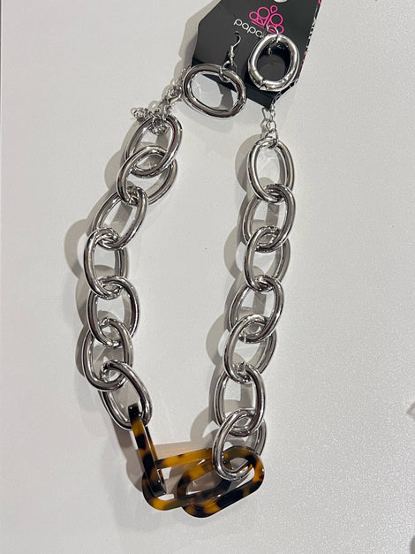 Paparazzi Jewelry Uniquely Upmarket- Brown Necklace - Pure Elegance by Kym