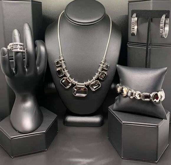 Paparazzi Jewelry Fashion Fix - Mar 2021 Magnificent Musing - Complete Set - Pure Elegance by Kym