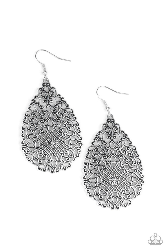 Paparazzi Accessories Napa Valley Vintage Silver Earring - Pure Elegance by Kym