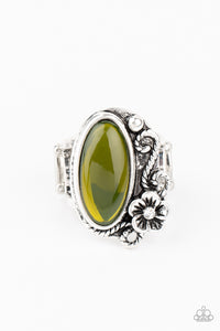 Paparazzi Accessories Any DAISY Now Green Ring - Pure Elegance by Kym