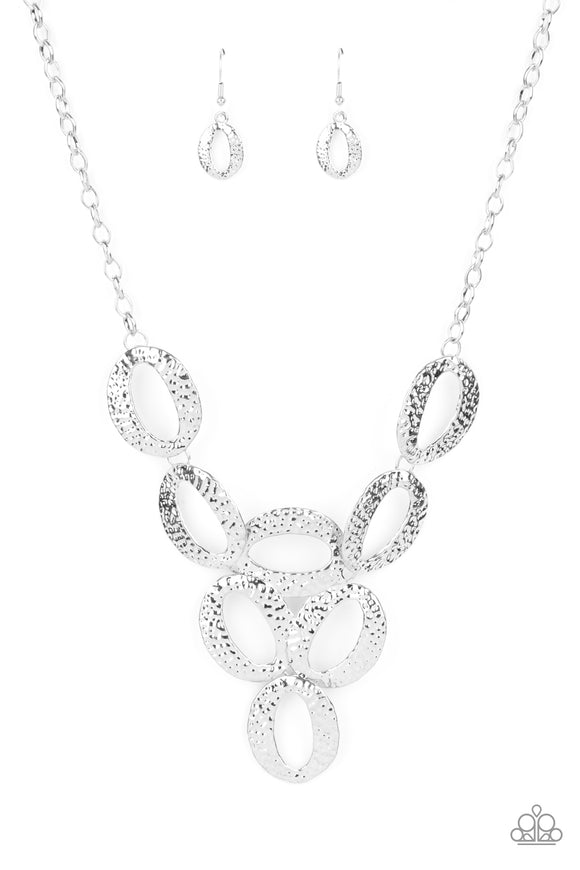Paparazzi Jewelry OVAL The Limit - Silver Necklace - Pure Elegance by Kym