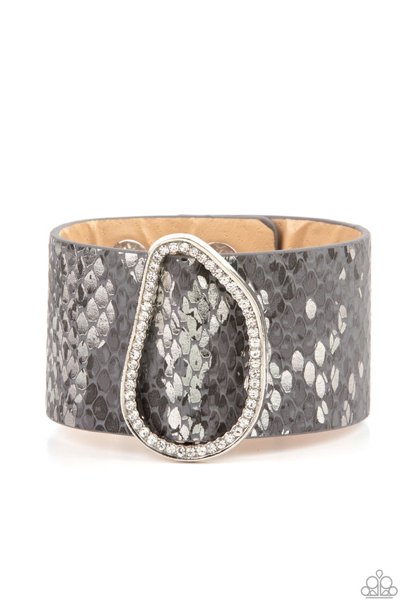 HISS-tory In The Making - Silver - Pure Elegance by Kym