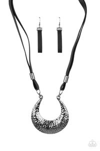 Majorly Moonstruck - Black - Pure Elegance by Kym