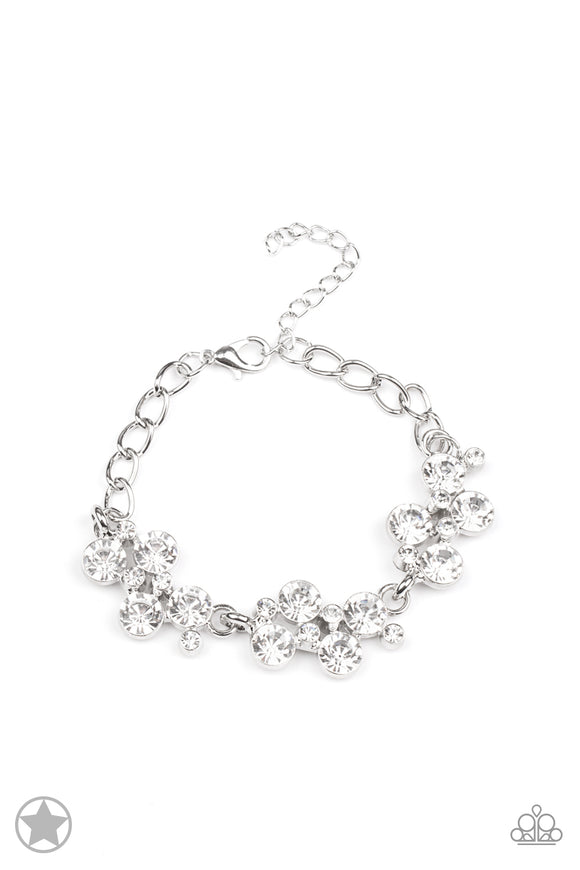 Paparazzi Jewelry Old Hollywood - White Bracelet - Pure Elegance by Kym