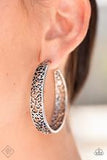 Paparazzi Jewelry Fashion Fix  Oct 2021 Glimpses of Malibu - Blue -Complete Trend Blend - Pure Elegance by Kym